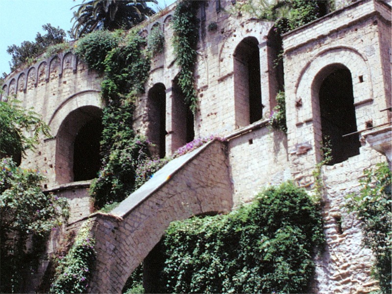 it naples ruins.jpg